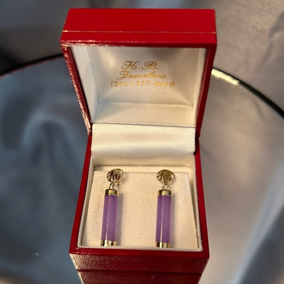 14k Solid Gold and Lavender Jade Tube Earrings - Picture 8 of 10